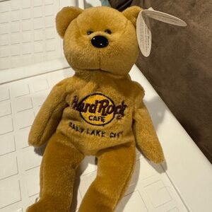 Hard Rock Cafe Isaac Beara Plush in Golden Hue